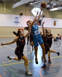 Imágen del encuentro CB. OCTAVUS - ROSA MOLAS (CADETE FEMENINO).<br />Fotografía: CB OCTAVUS