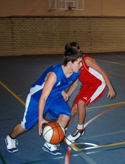 Iñigo en el encuentro contra ST. Venecia.<br />Fotografía: CB Juventud Utebo