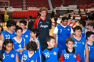 Sobre la pista del Principe Felipe con Chad Toppert.<br />Fotografía: CB Juventud Utebo