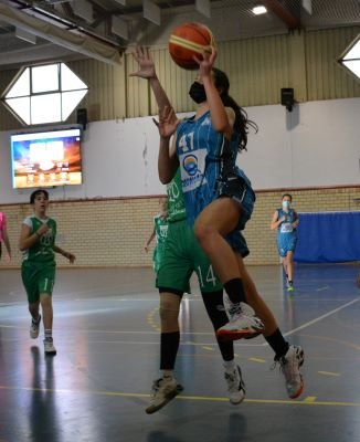 Imágen encuentro INFANTIL FEMENINO ( CB. OCTAVUS & POLIDEPORTIVO LA ALMUNIA).<br />Fotografía: CB OCTAVUS