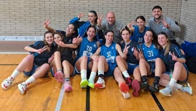 Gran victoria de las chicas del CB. OCTAVUS CLÍNICA DENTAL UTEBO SEGUNDA ARAGONESA. <br />Fotografía: CB OCTAVUS