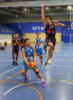 Imágen encuentro JÚNIOR MASCULINO 3ª (CB. OCTAVUS PAVIMENTOS UTEBO & SAINT LOYALTY OSB).<br />Fotografía: CB OCTAVUS